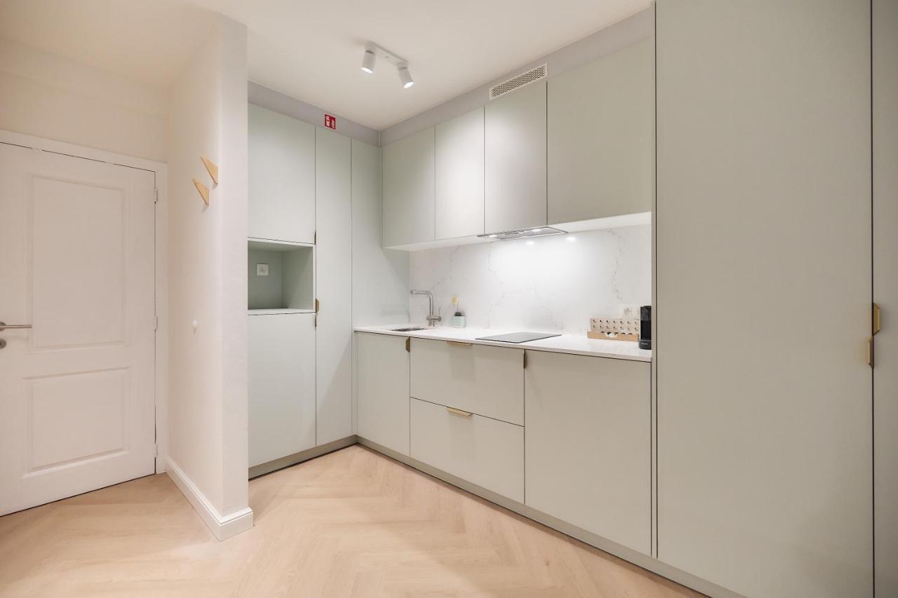 Studio By Juliz - Top Location At The Beach & In City Center! Oostende Exterior foto